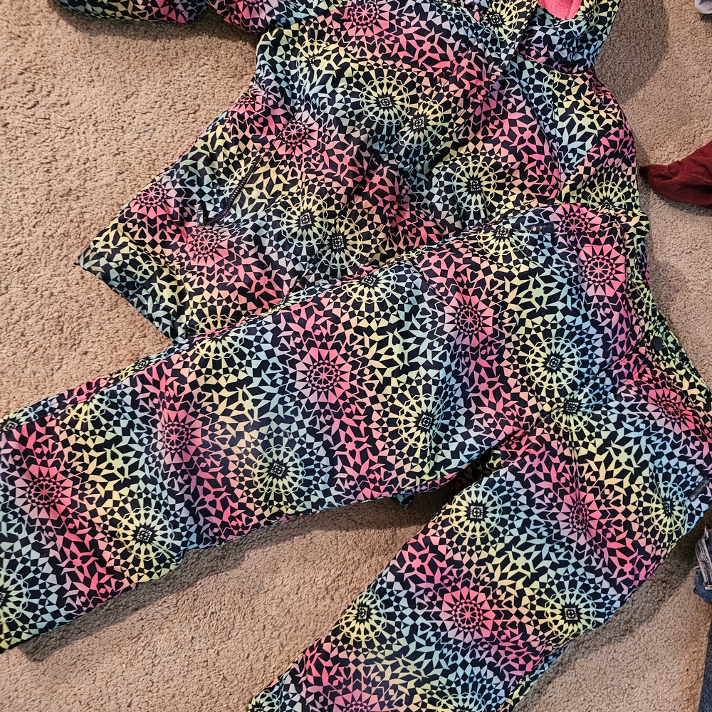 Place Multicolor Heart Patterned Winter Jacket And Snowpants